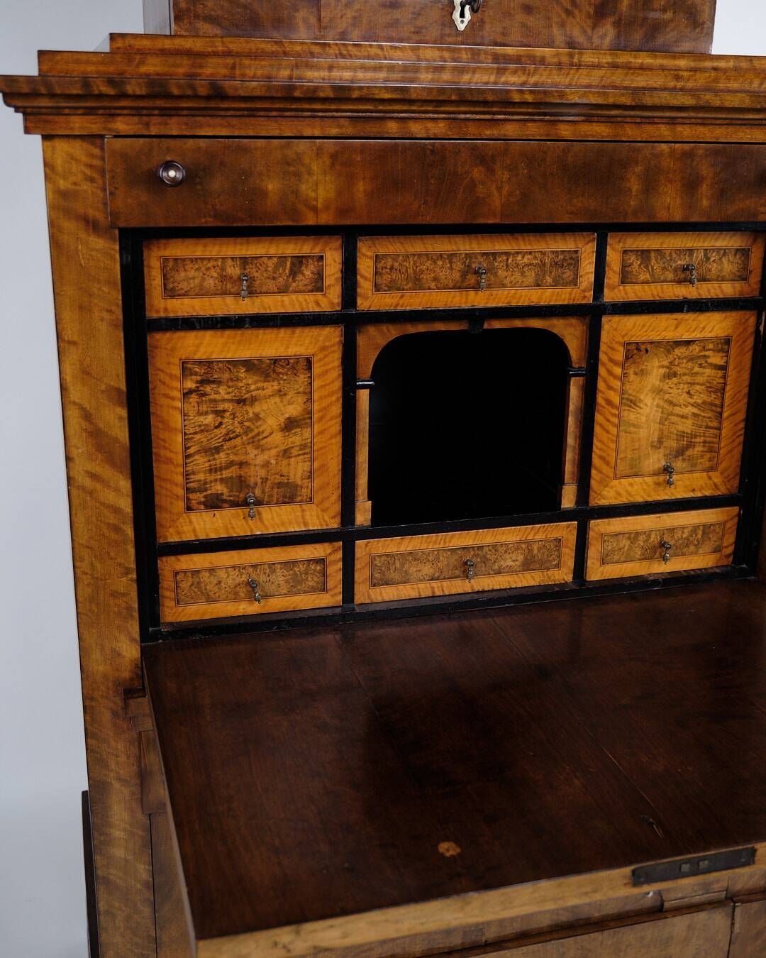 Secretary - Hand polished birch & intarsia - 2 drawers - 1840s
