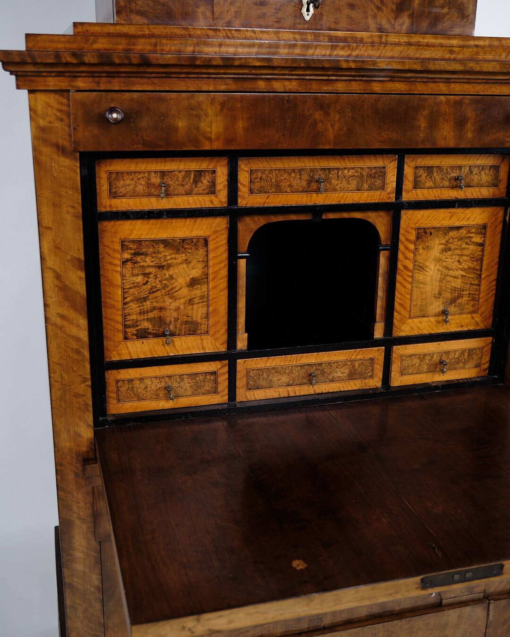 Secretary - Hand polished birch & intarsia - 2 drawers - 1840s