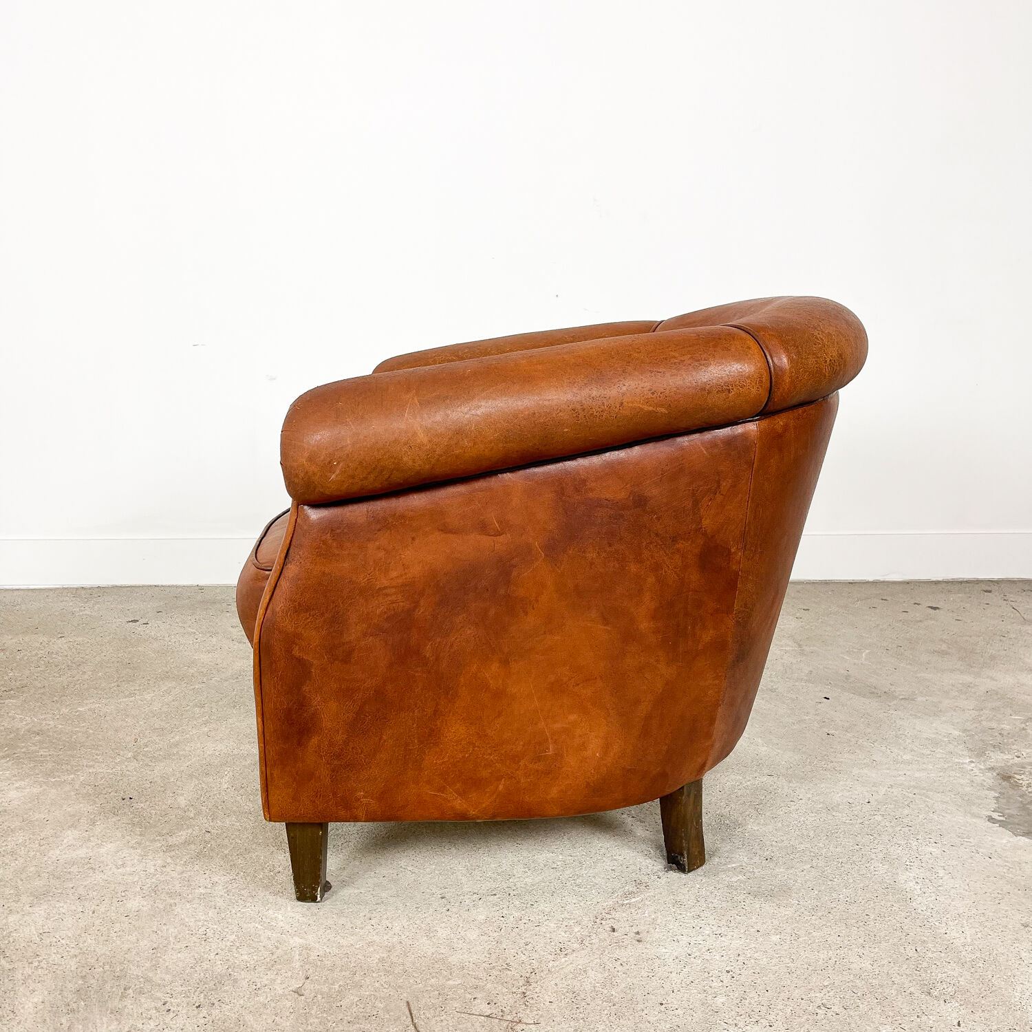 Vintage sheep leather club chair tub notter