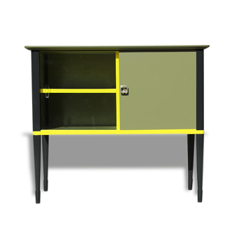 Storage cabinet