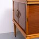 paire de tables de chevet italiennes en noyer des années 1950