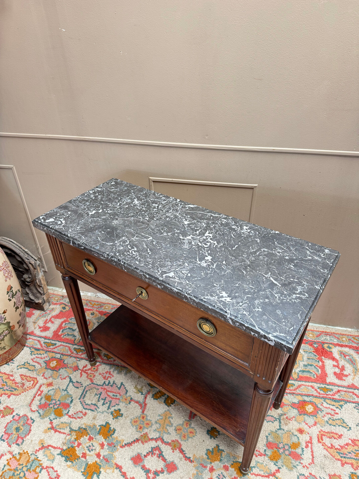 Console en acajou de style louis xvi xix eme siècle