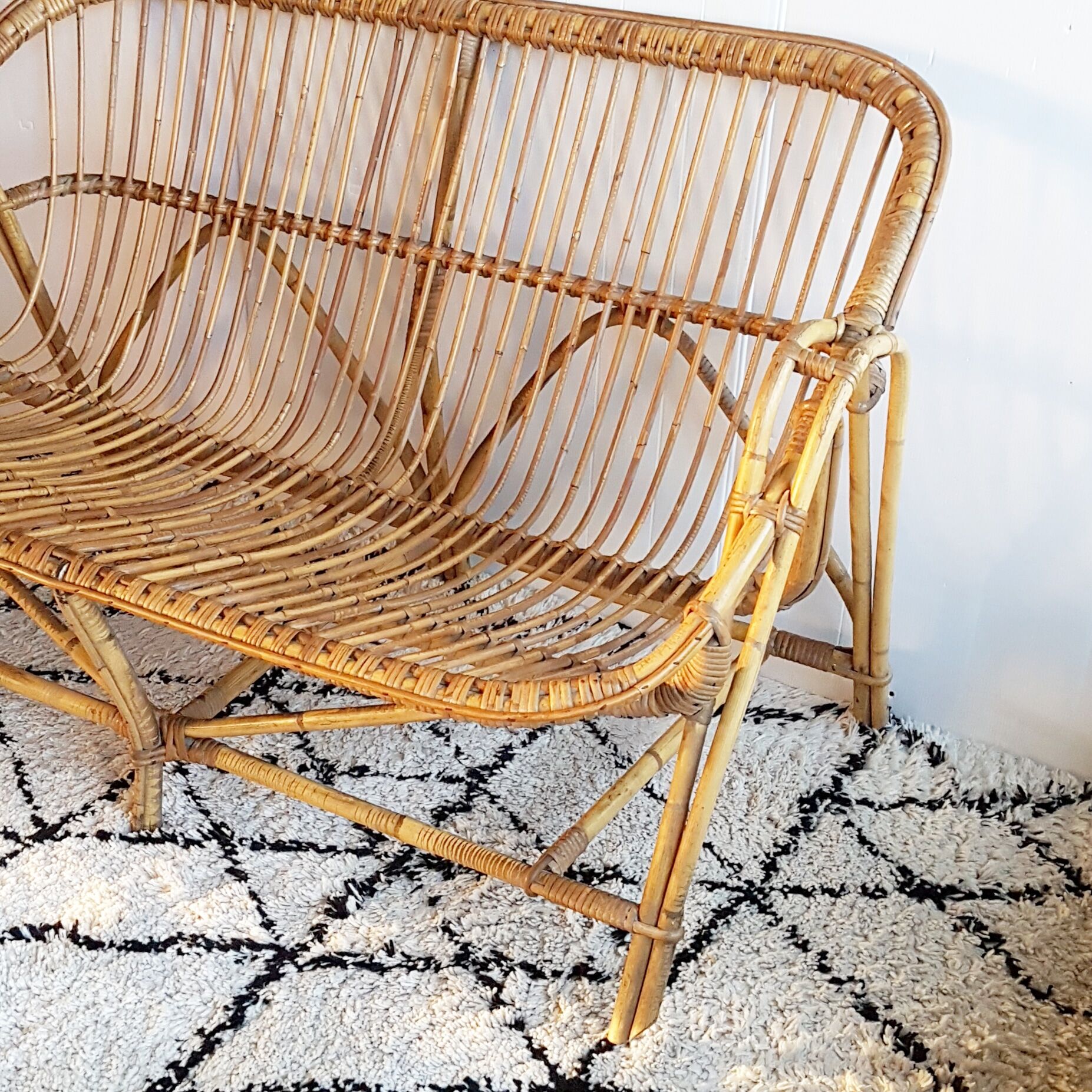 Bench into rattan of the 1960s