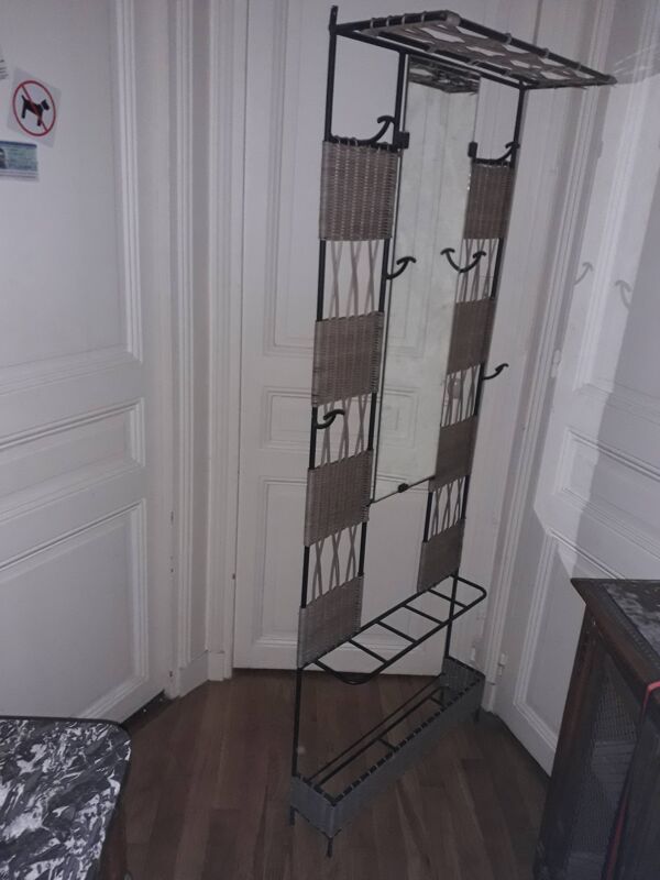 Porte manteau métal et osier