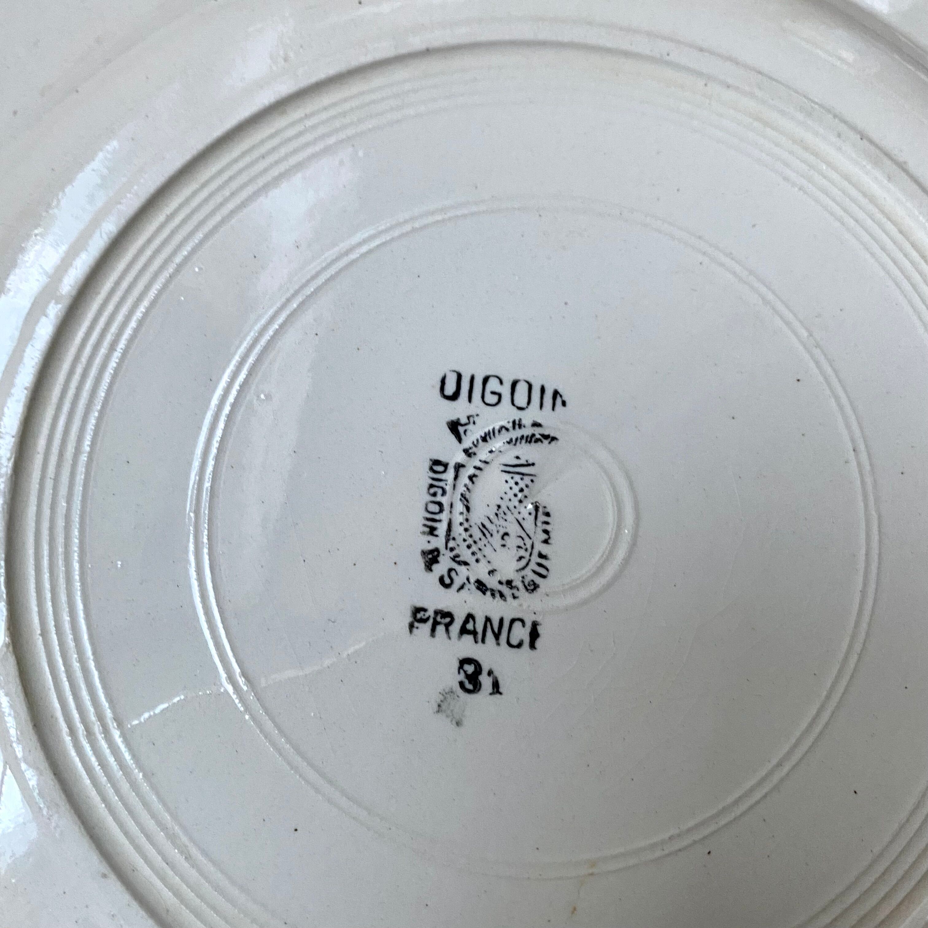 Old plates digoin pink blue