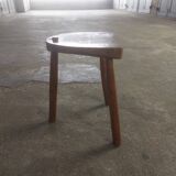 Tabouret en bois tripode