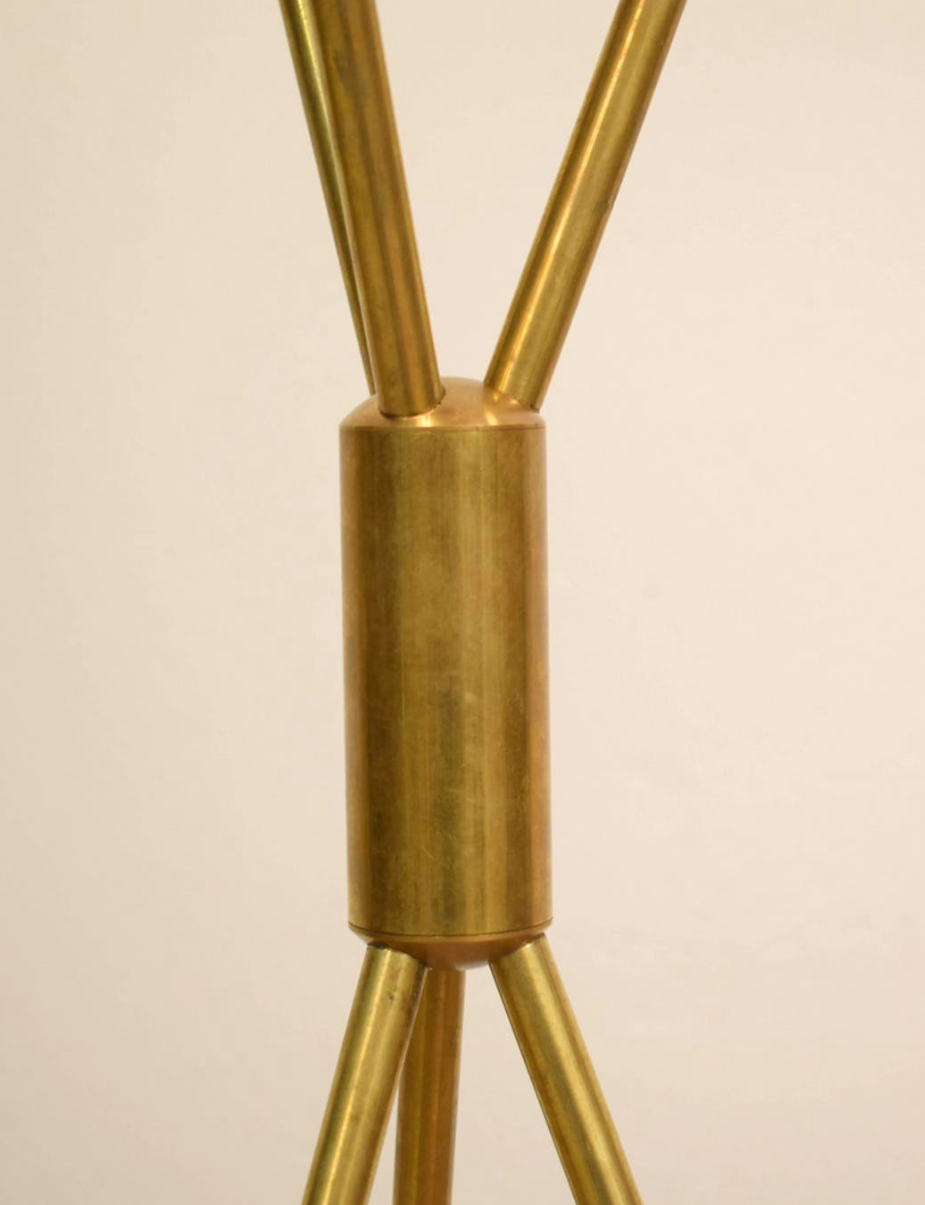 Italian tripod lamppost