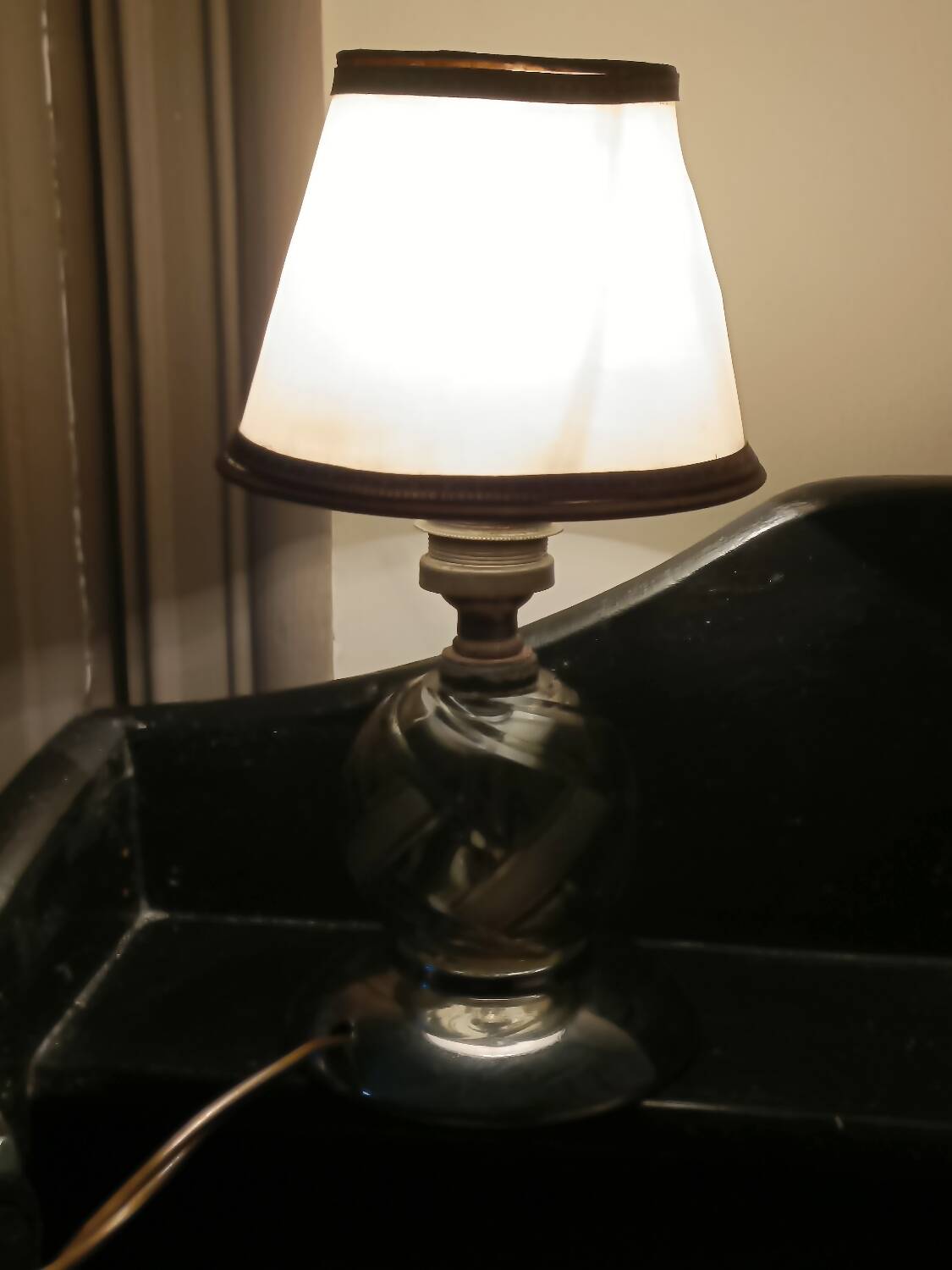 Petite lampe en cristal, art déco