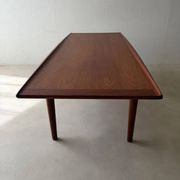 Table basse en teck Grete Jalk Glostrup Møbelfabrik années 1960