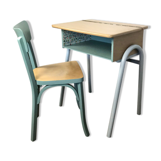 Desk and chair set