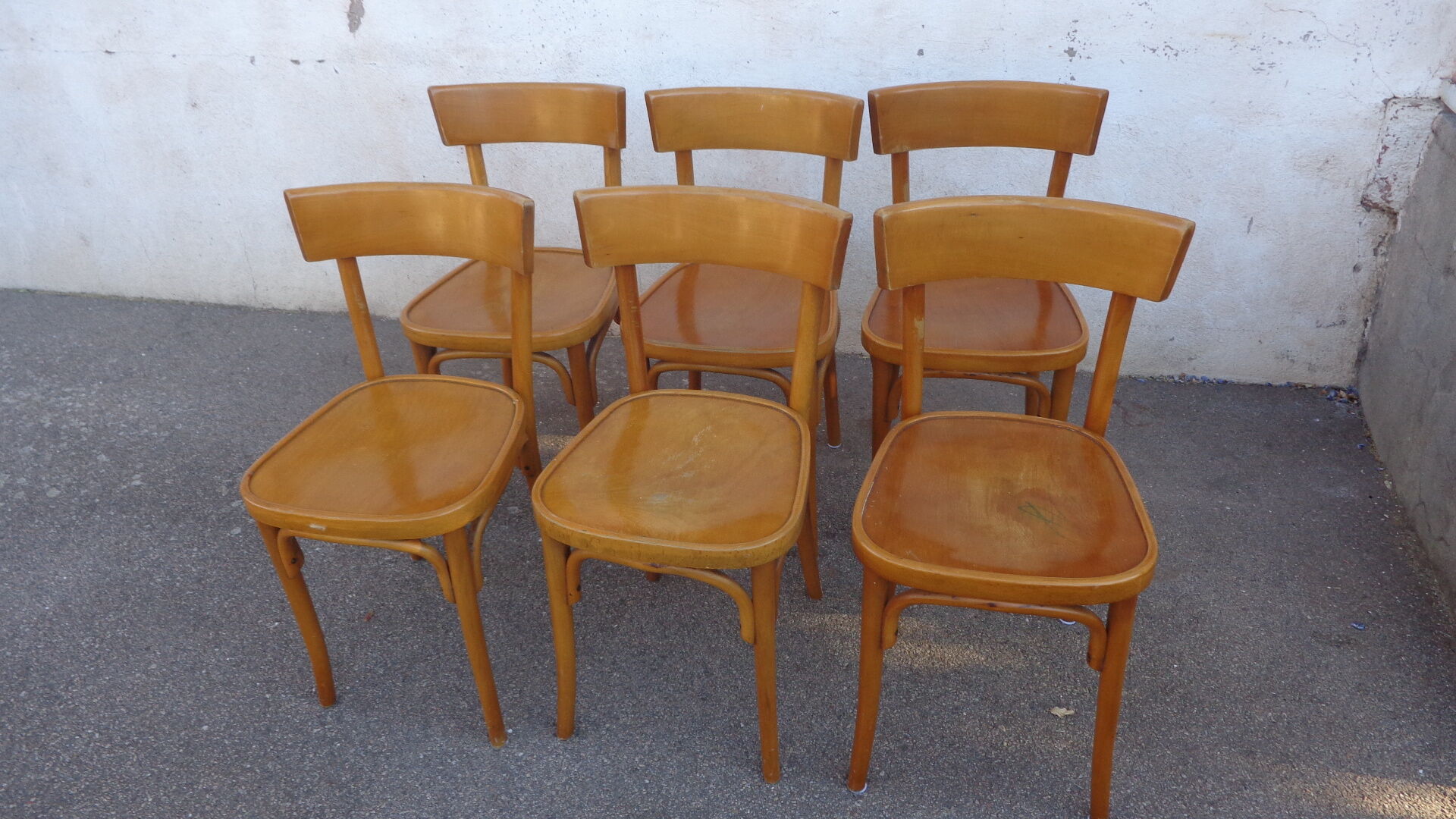 Set of 6 varnished bistro chairs