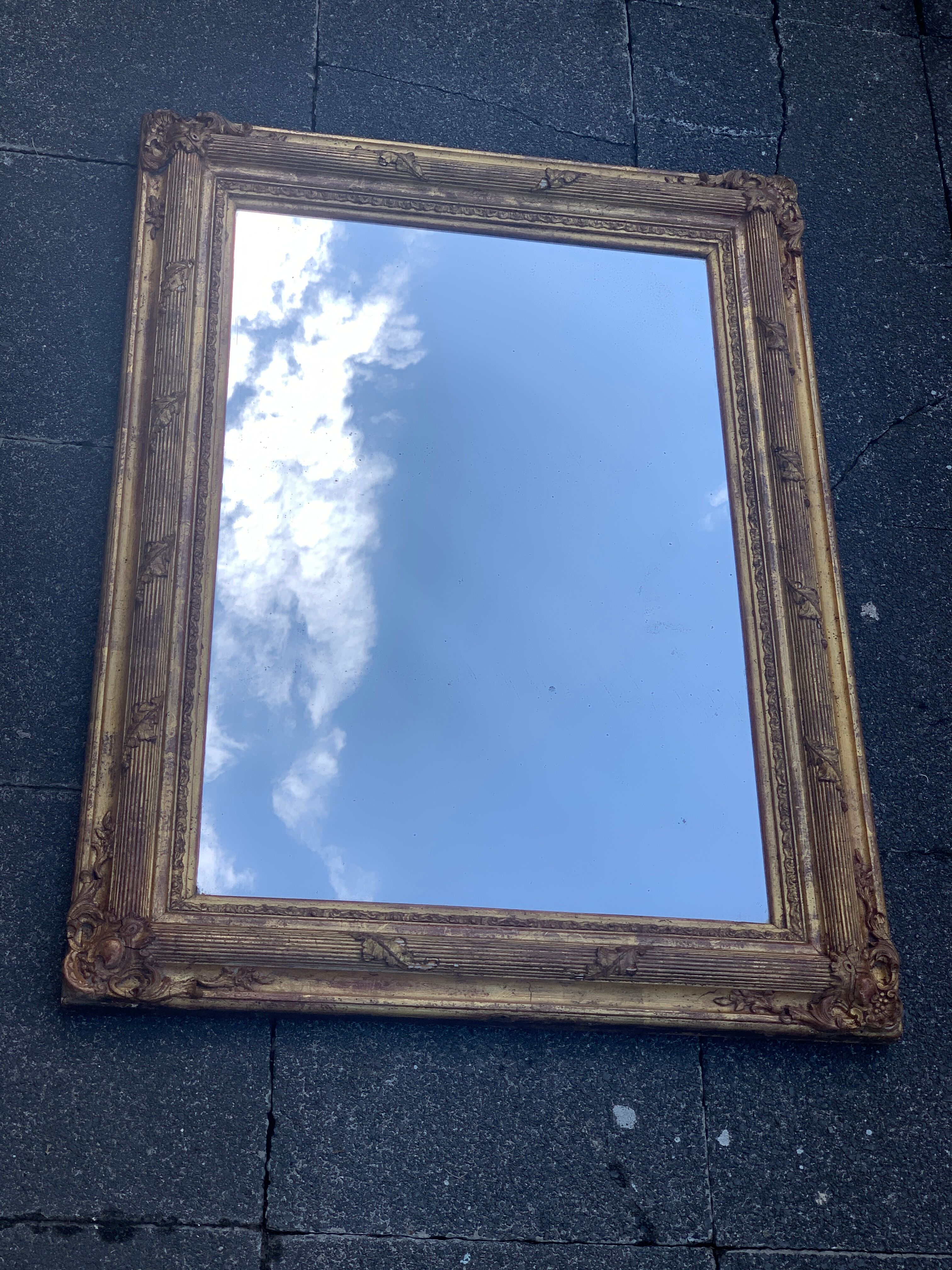 Old style mirror Restoration in gilded stucco wood, 80 x 59 cm