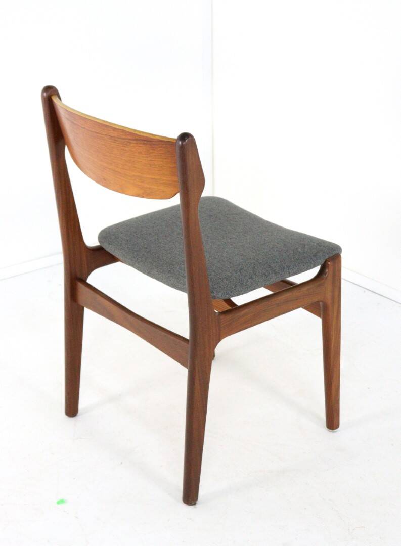 Very nice and solid set of 4 vintage teak chairs - Findahl.