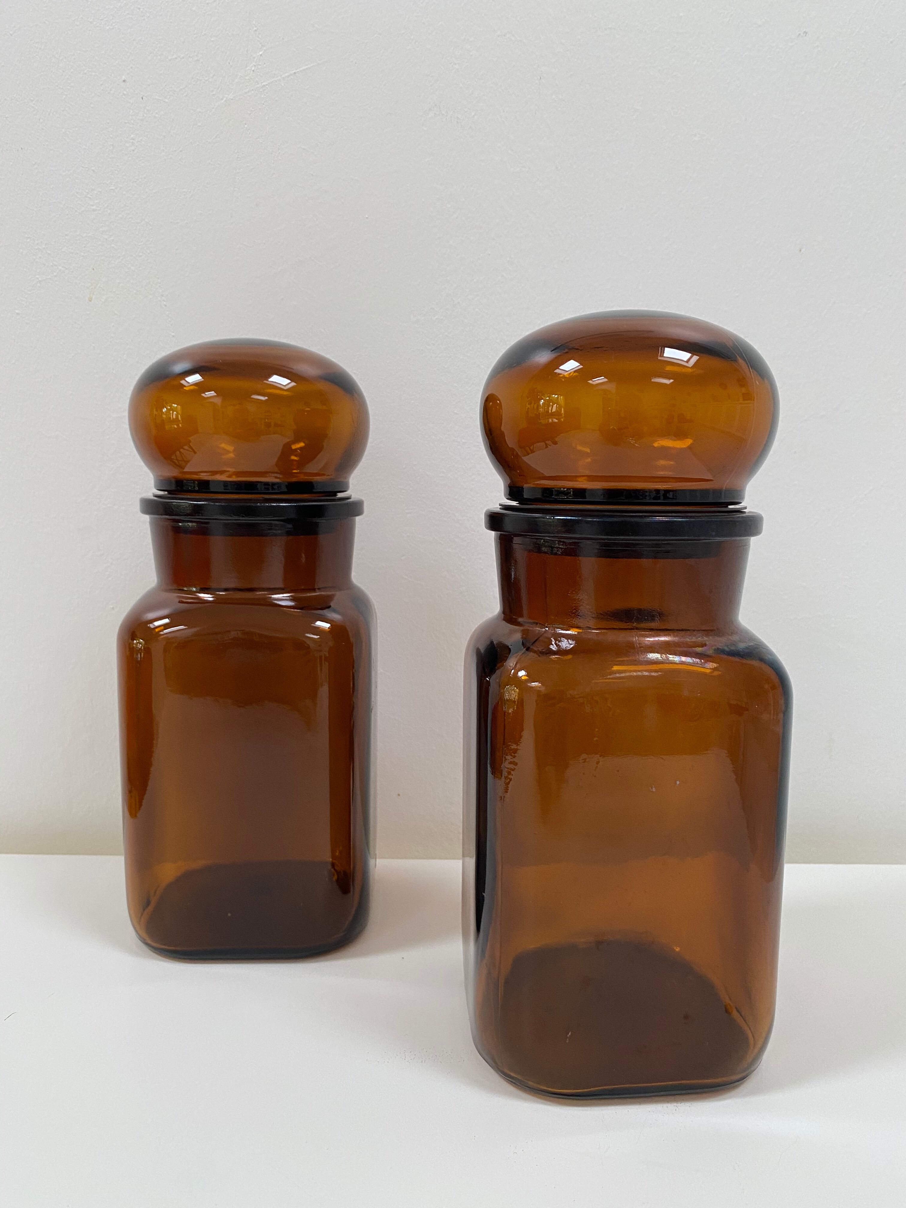 Duo of vintage pots apothecary style