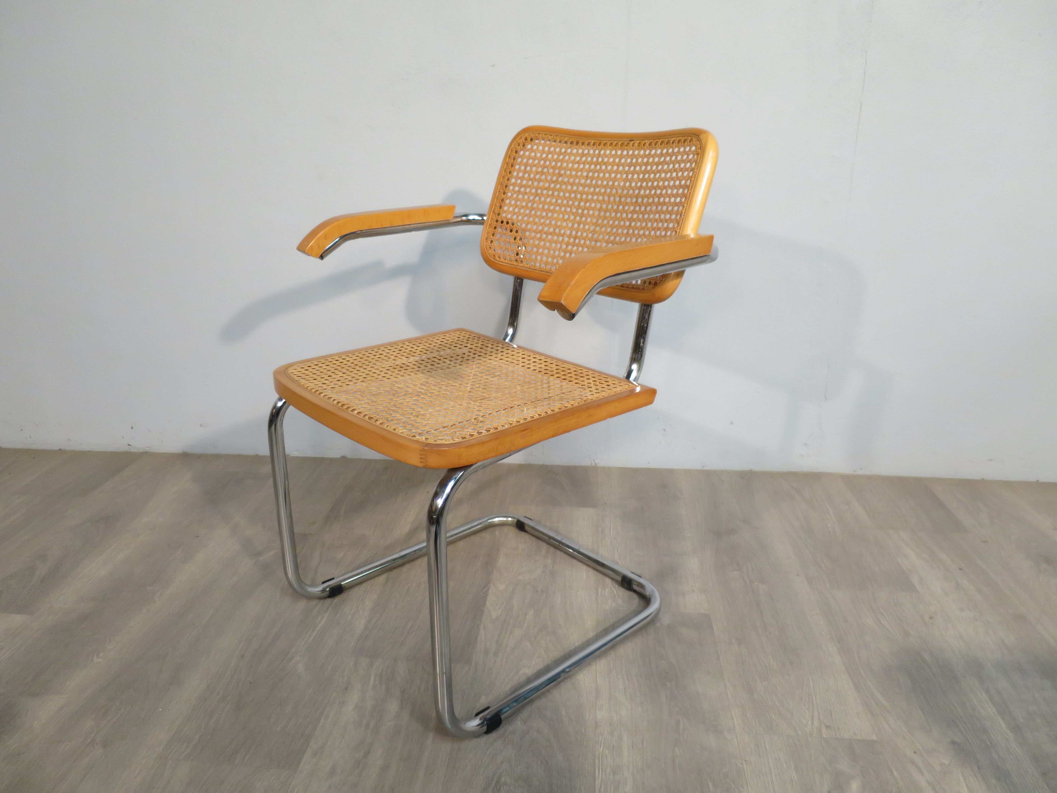 Fauteuil B64 de Marcel Breuer