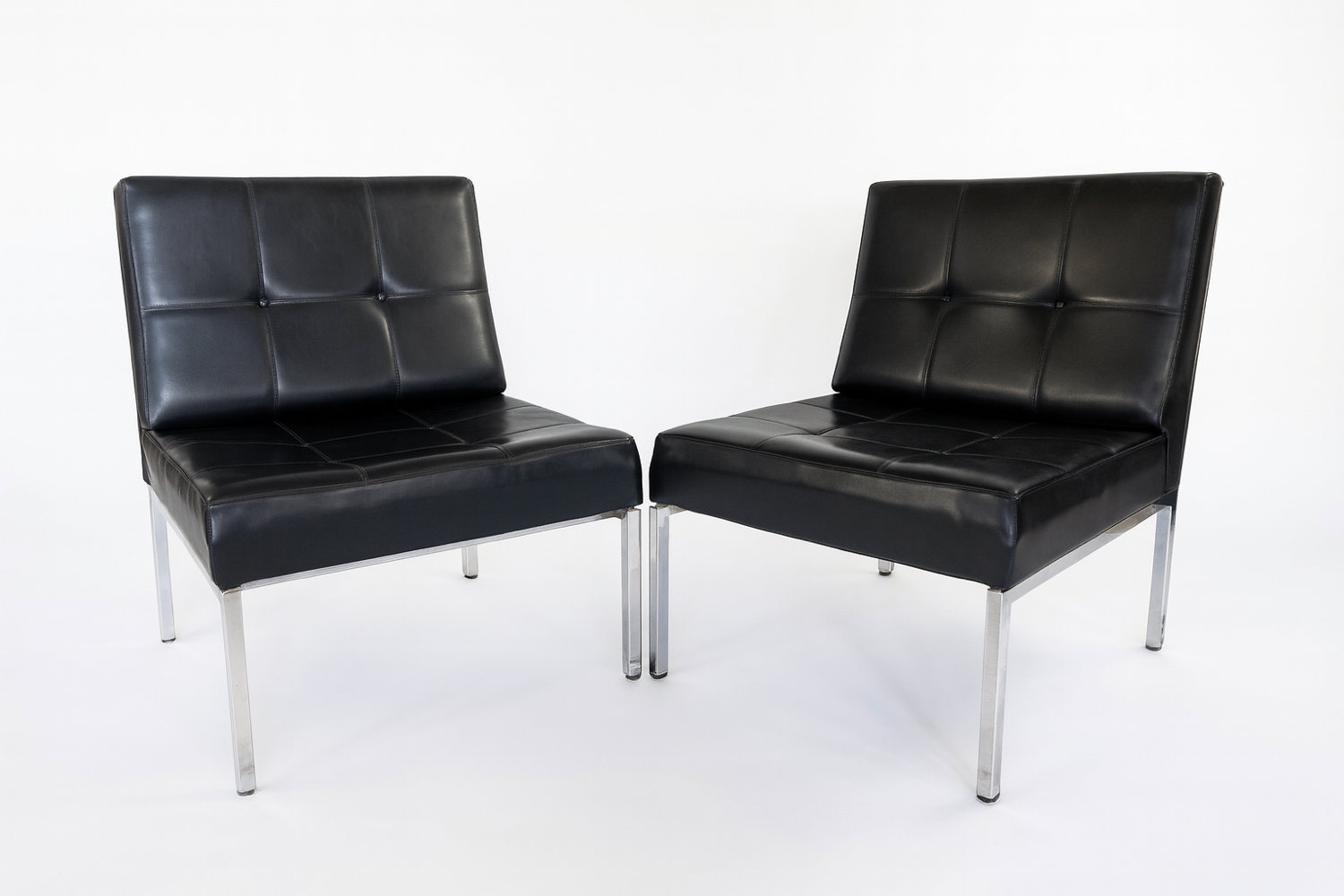 Paire de fauteuils Samouraï Joseph André Motte pour Airborne – Édi