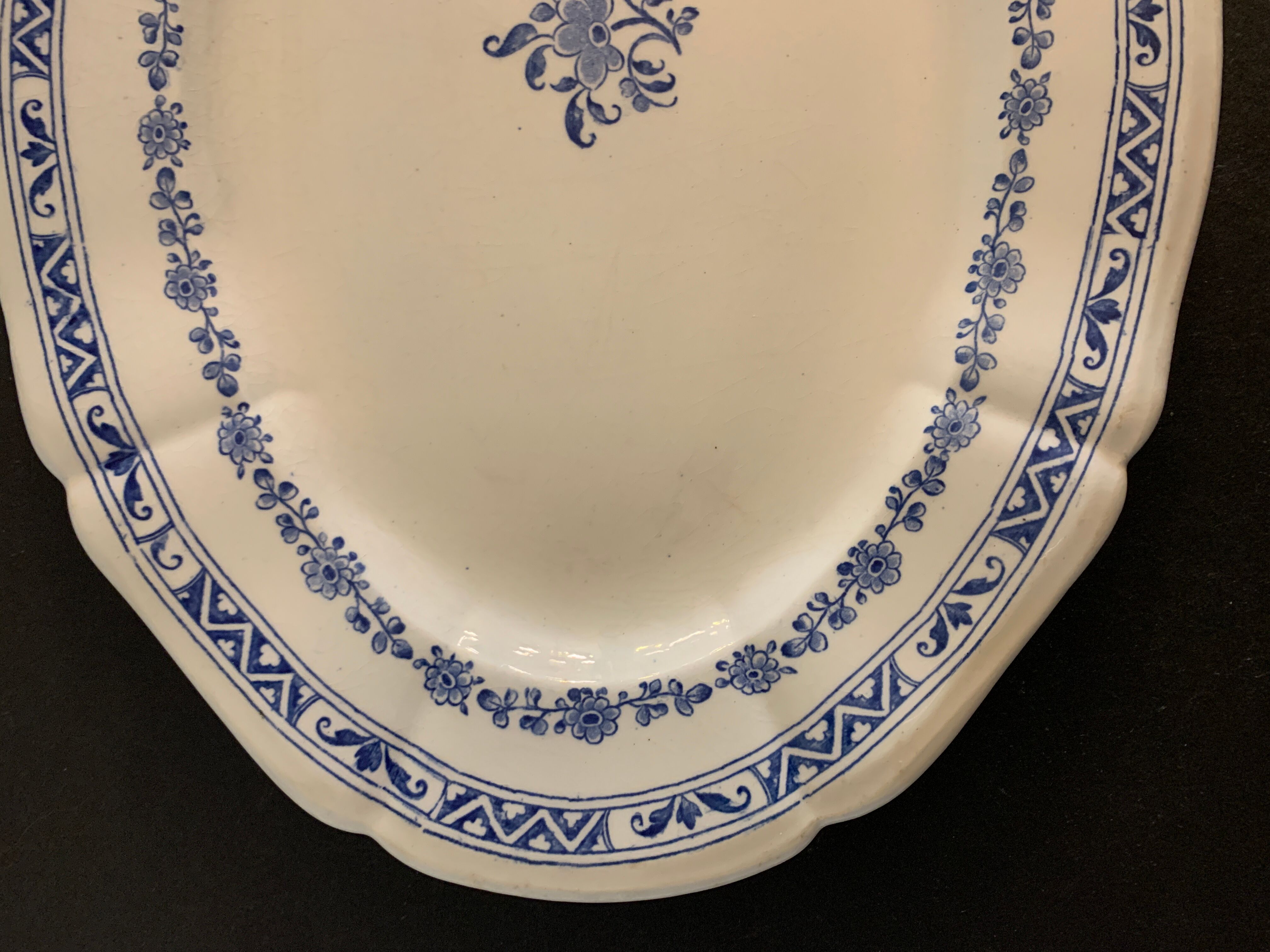 2 oval dishes serving in Gien 1900