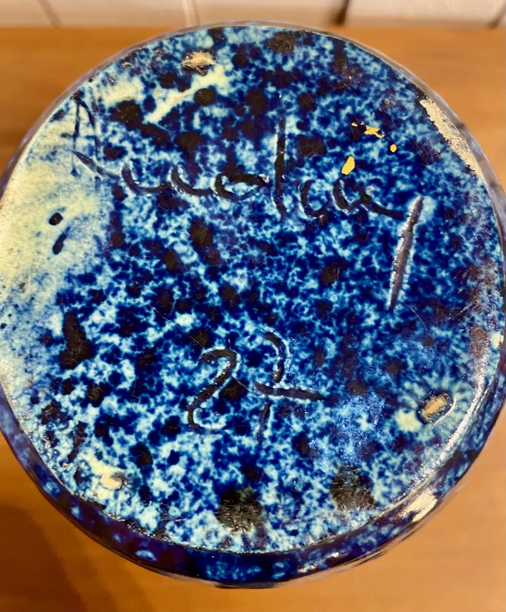 Navy blue vase signed Accolay