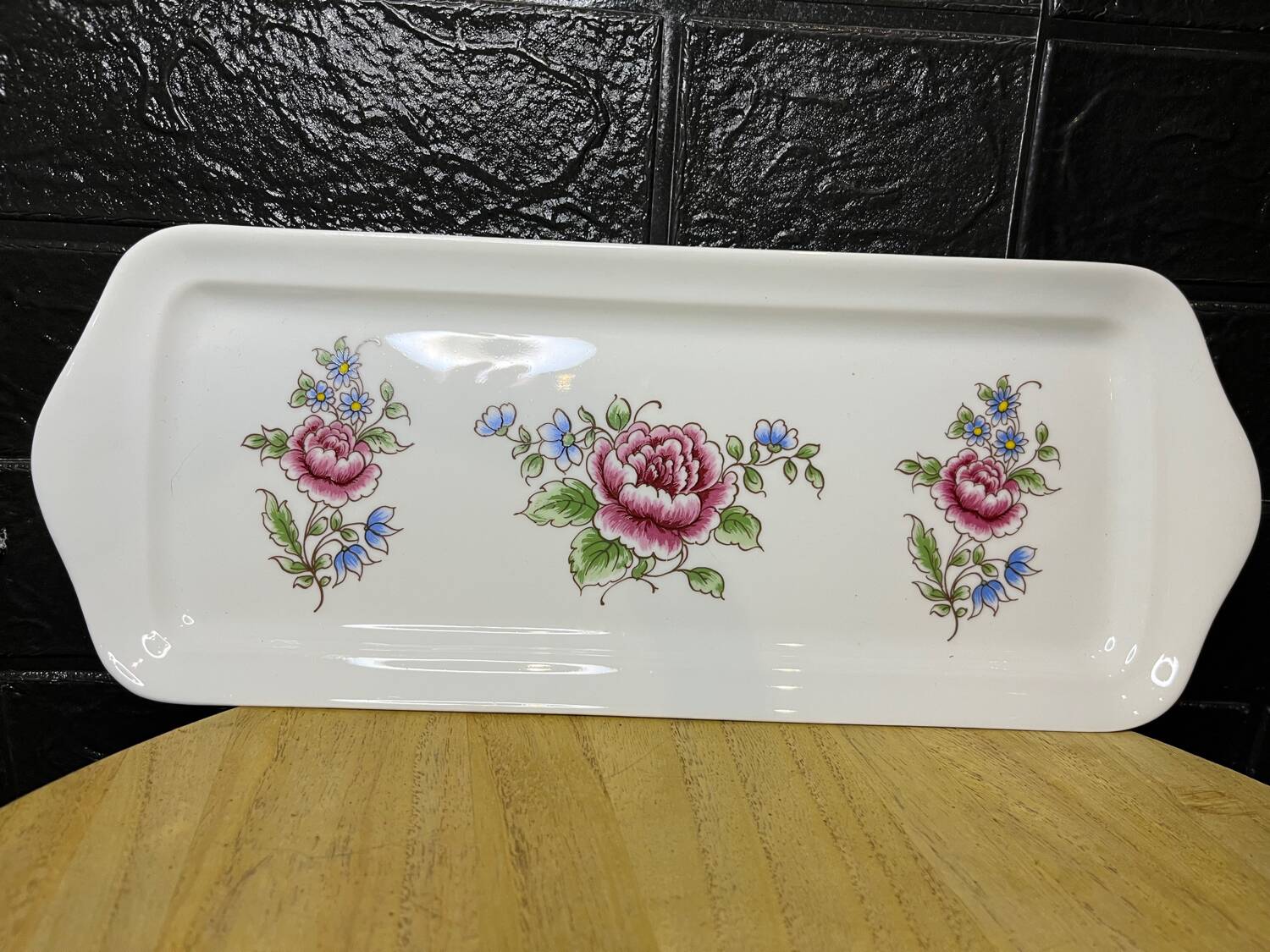 Pillivuyt porcelain cake dish