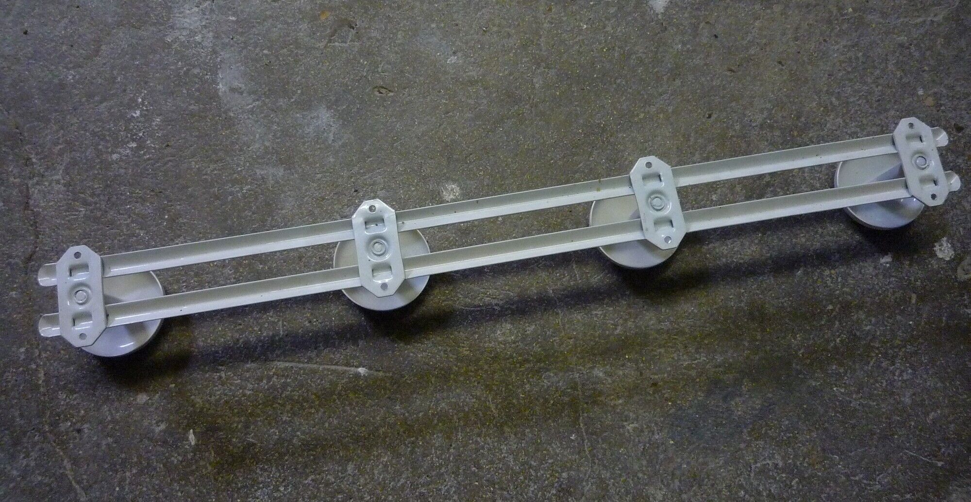 White lacquered metal hook, 4 hooks, industrial style