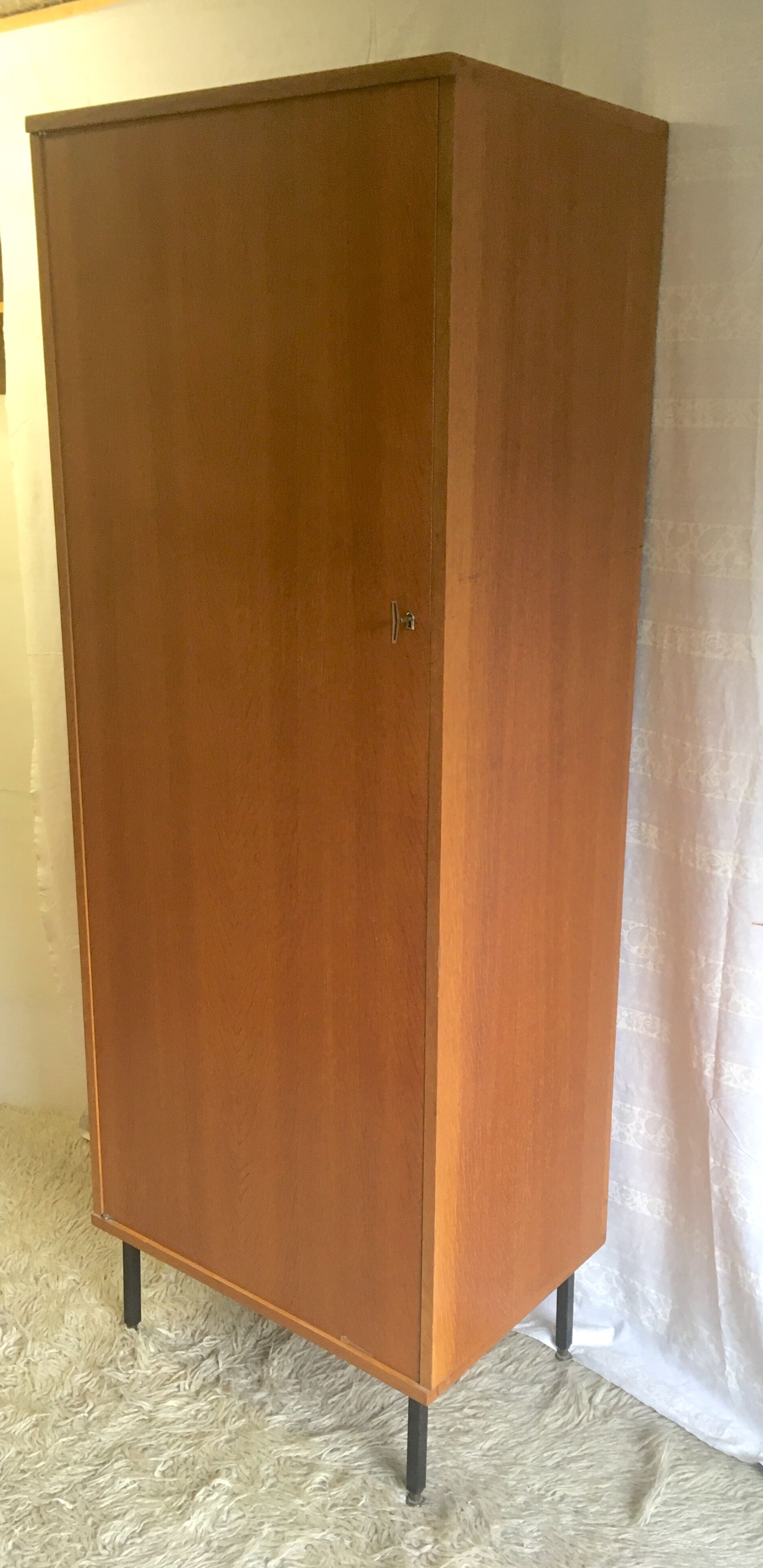 Modernist oak cabinet - 50s