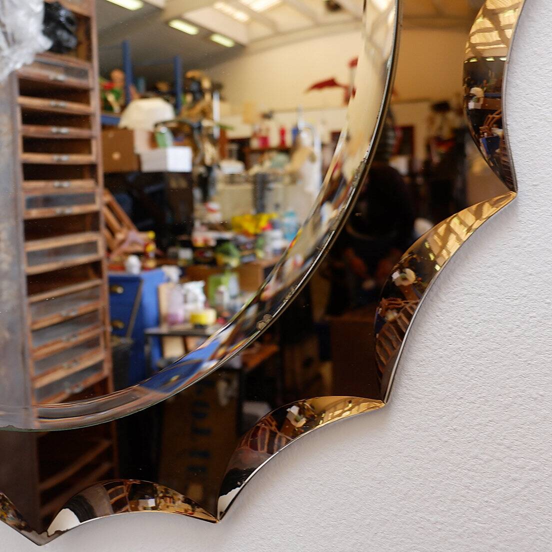 Miroir mural style Cristal Art, années 1960