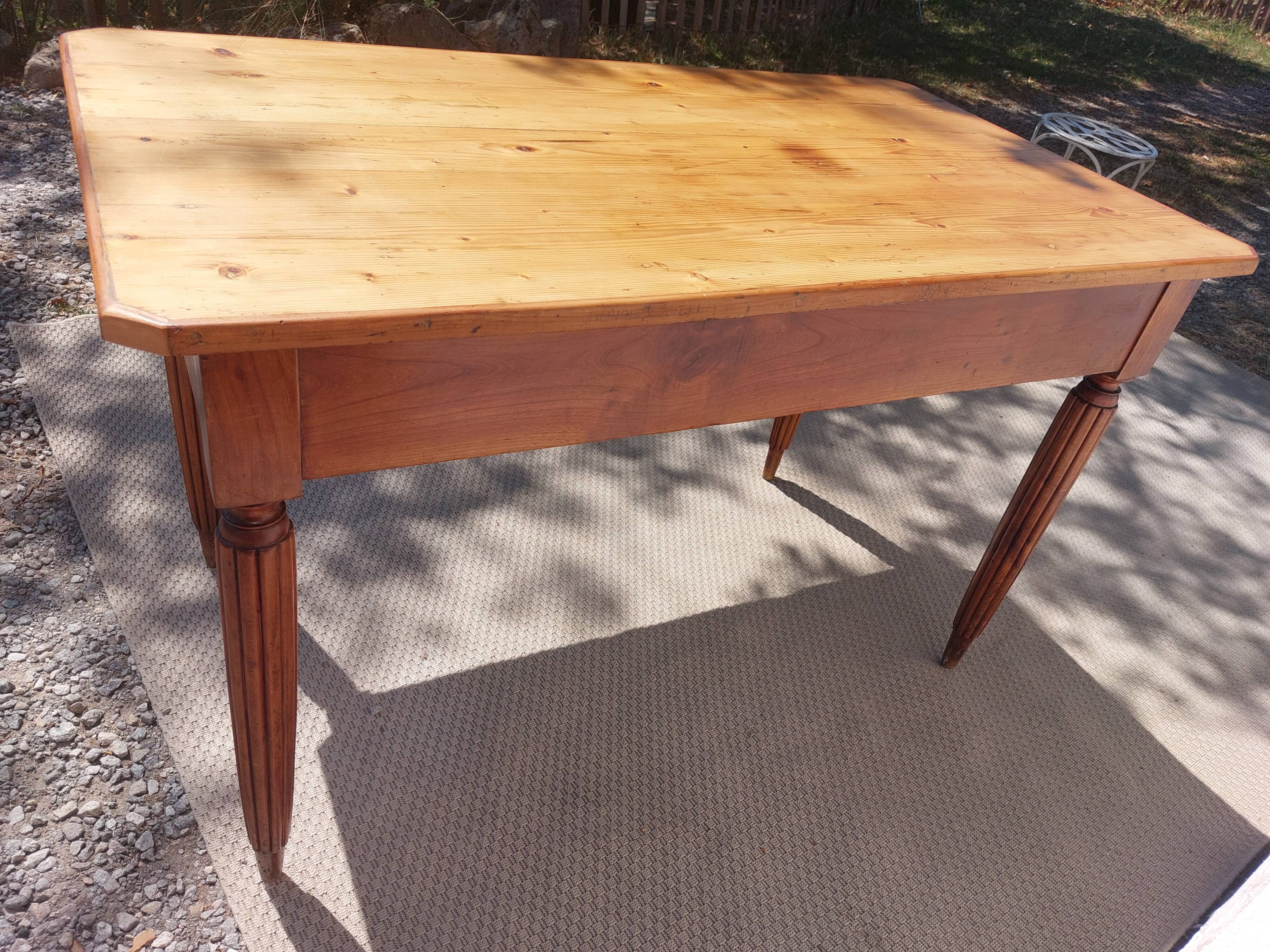 bistro table, countryside or office, 2 drawers