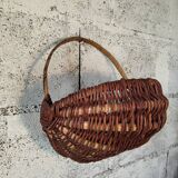 Basket of popular art in wicker – Handle carved with snakes – 20th century