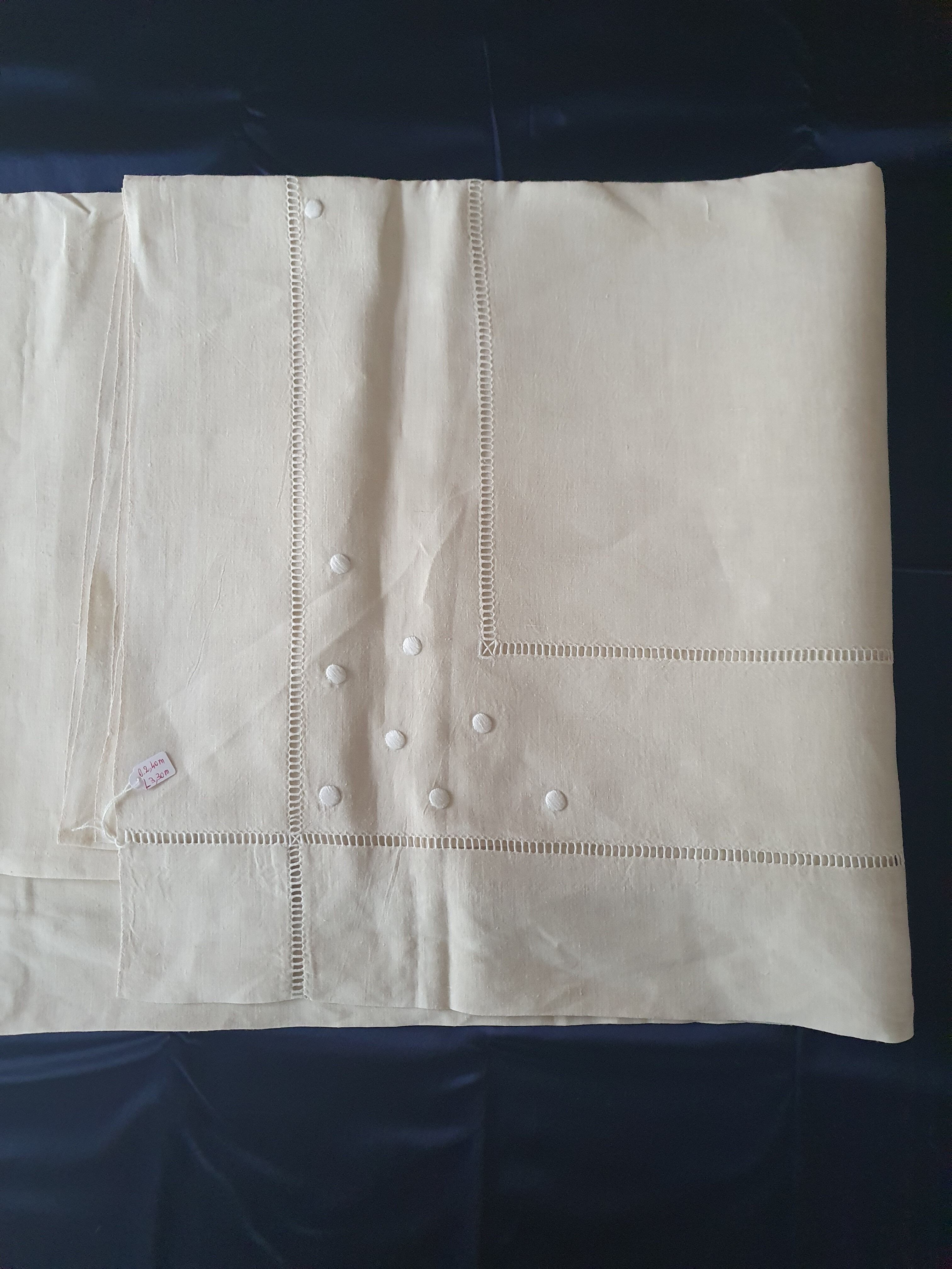 Ancient sheet in hand embroidered mixed-race