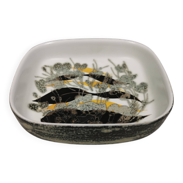 Plat en faïence céramique conçu par Ivan Weiss pour Royal Copenhagen Danemark.