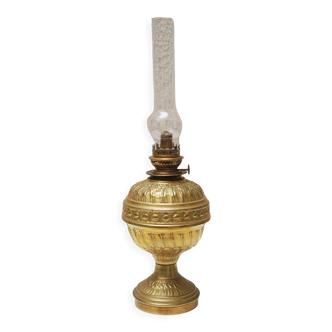 Old xl brass oil lamp