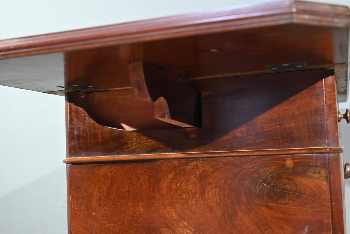 Small mahogany shuttered table, maison lemarchand, a. lemoine – mid-19th century