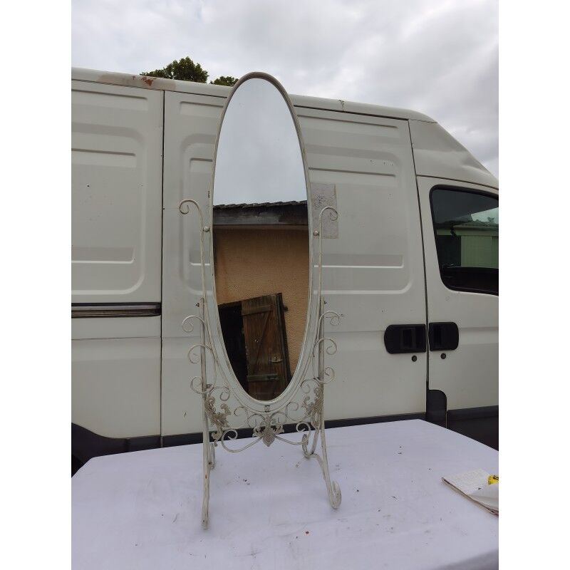 Full-length mirror in metal