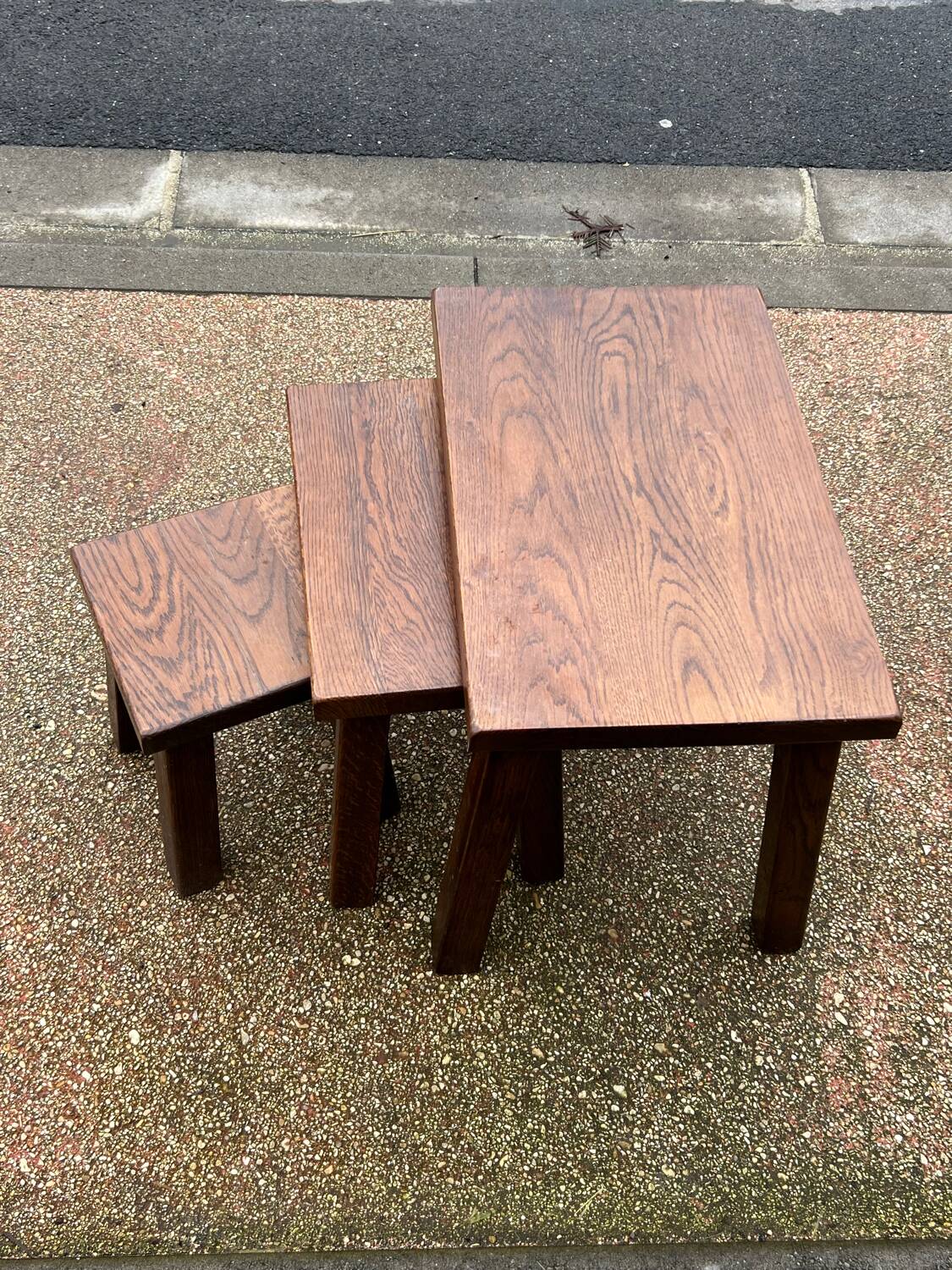 Table gigogne
