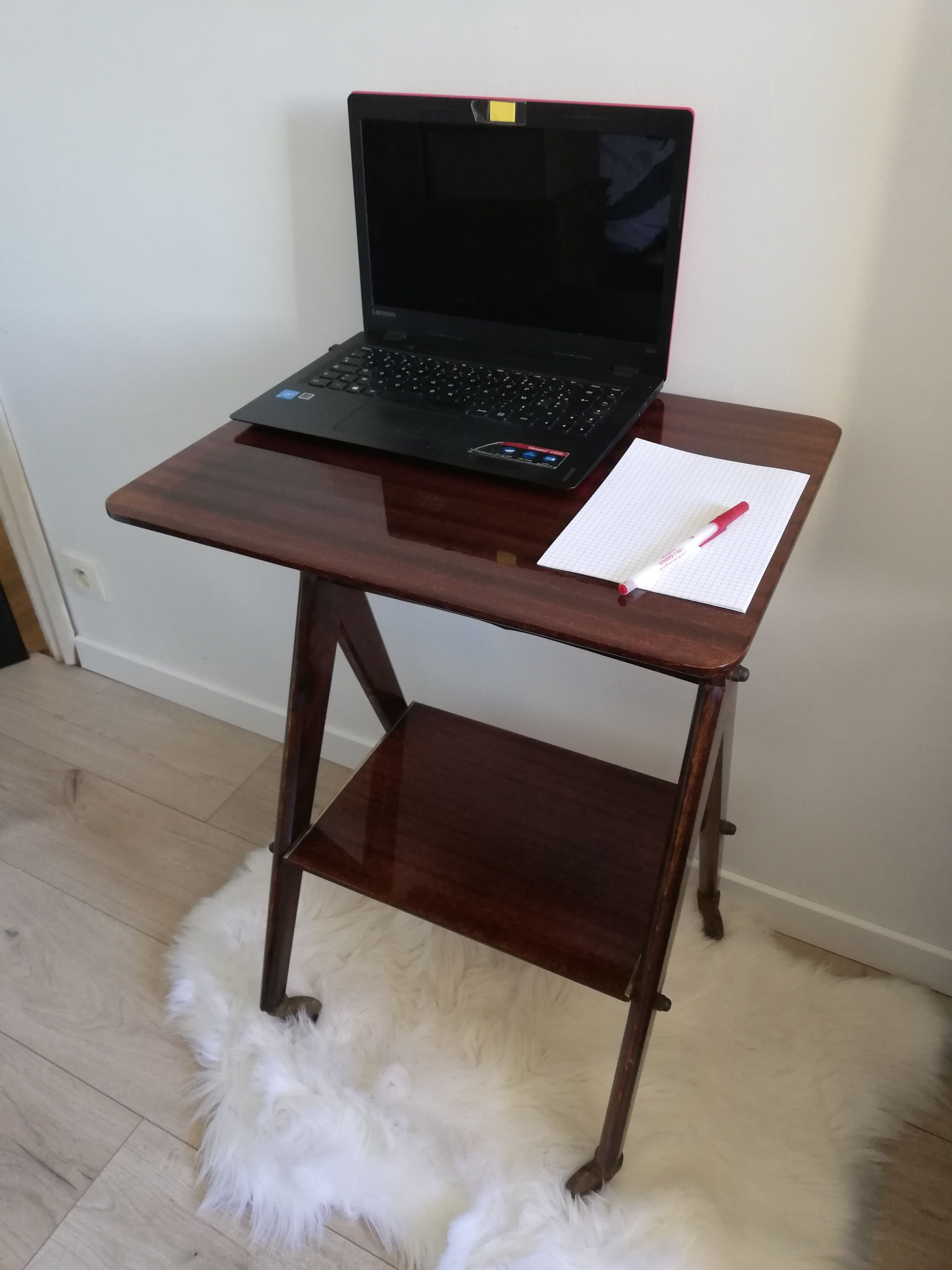 Side table, harness