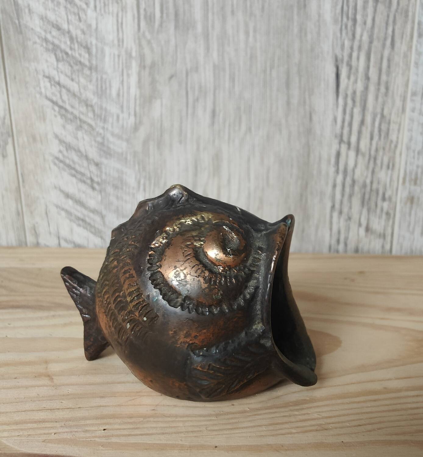 Cendrier poisson bronze