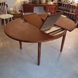 Table à repas de style scandinave en teck
