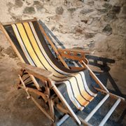 Vintage French folding lounge chair – 1950s/60s in beech with striped canvas, adjustable recliner