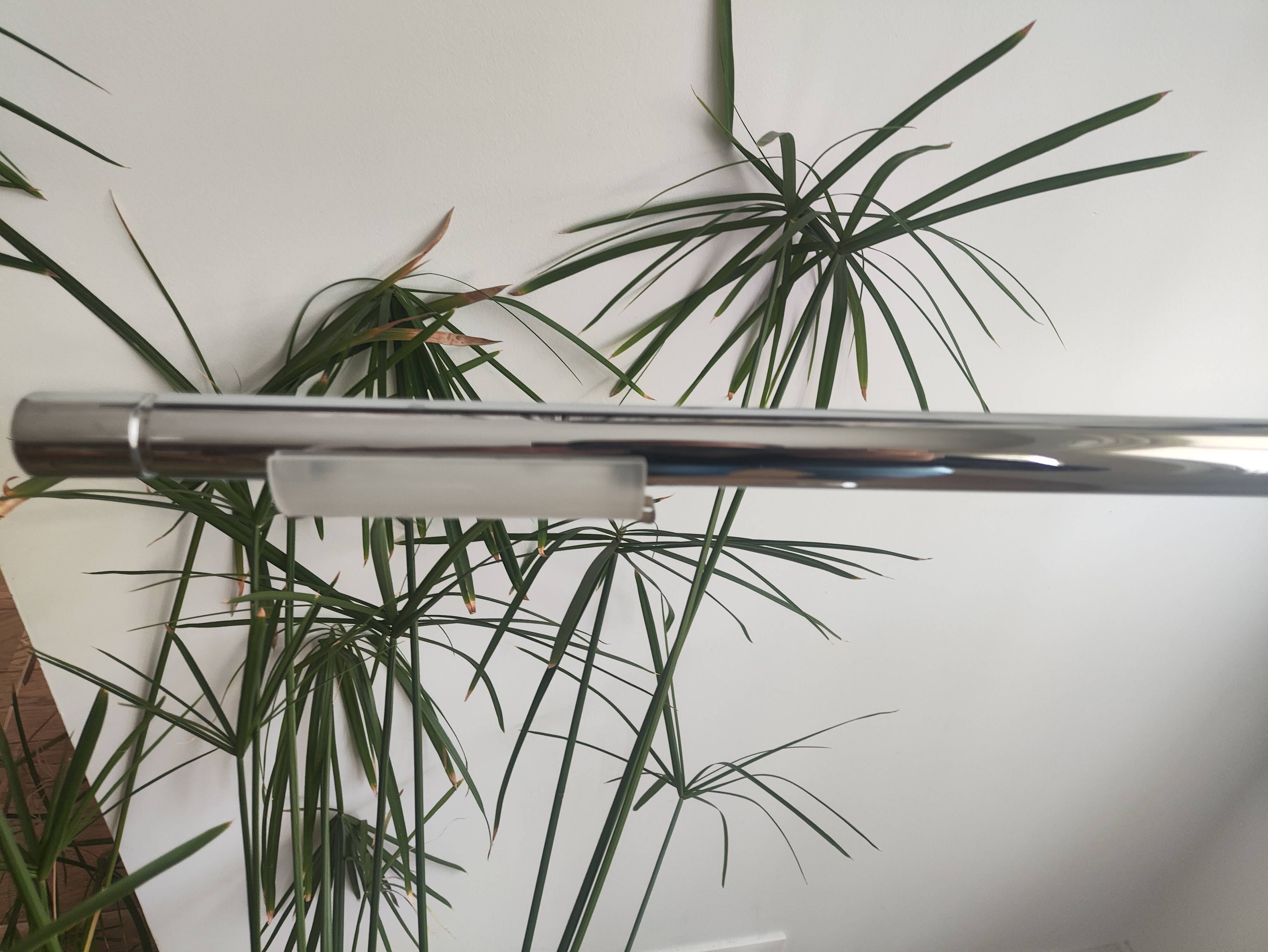 Lampe sur pied chrome zanata