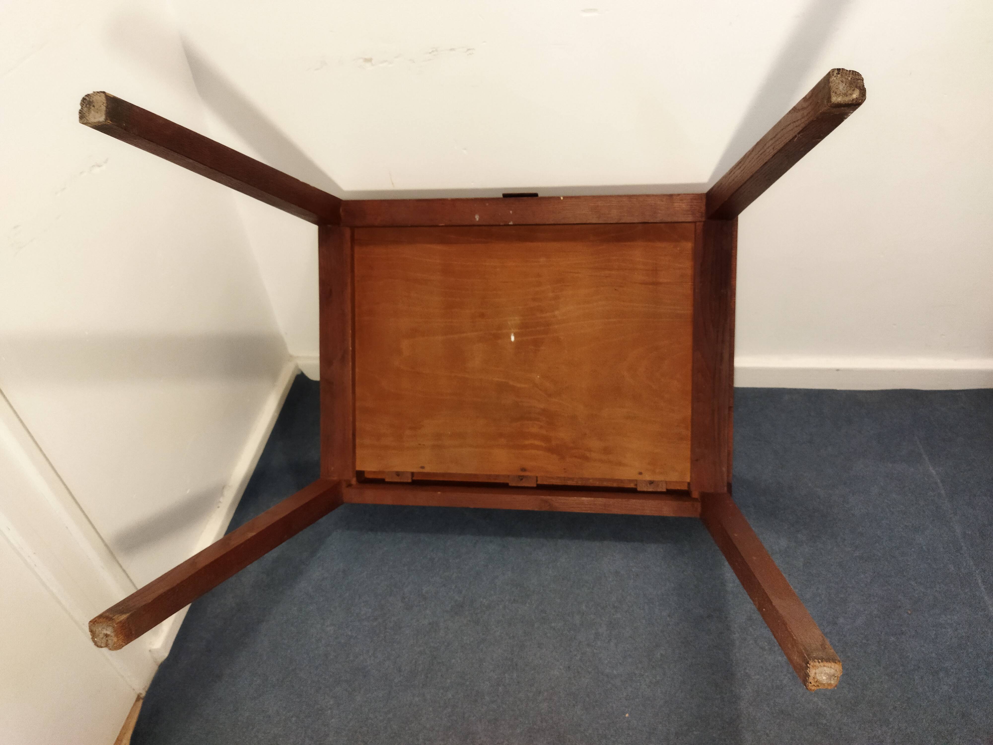 Desktop foot spindles