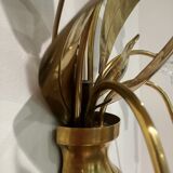Golden wall lamp
