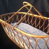 Vintage rattan couffin