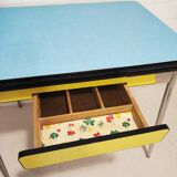 Two-tone formica table