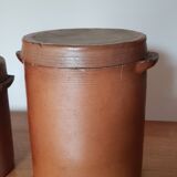 Set of three pots in sandstone