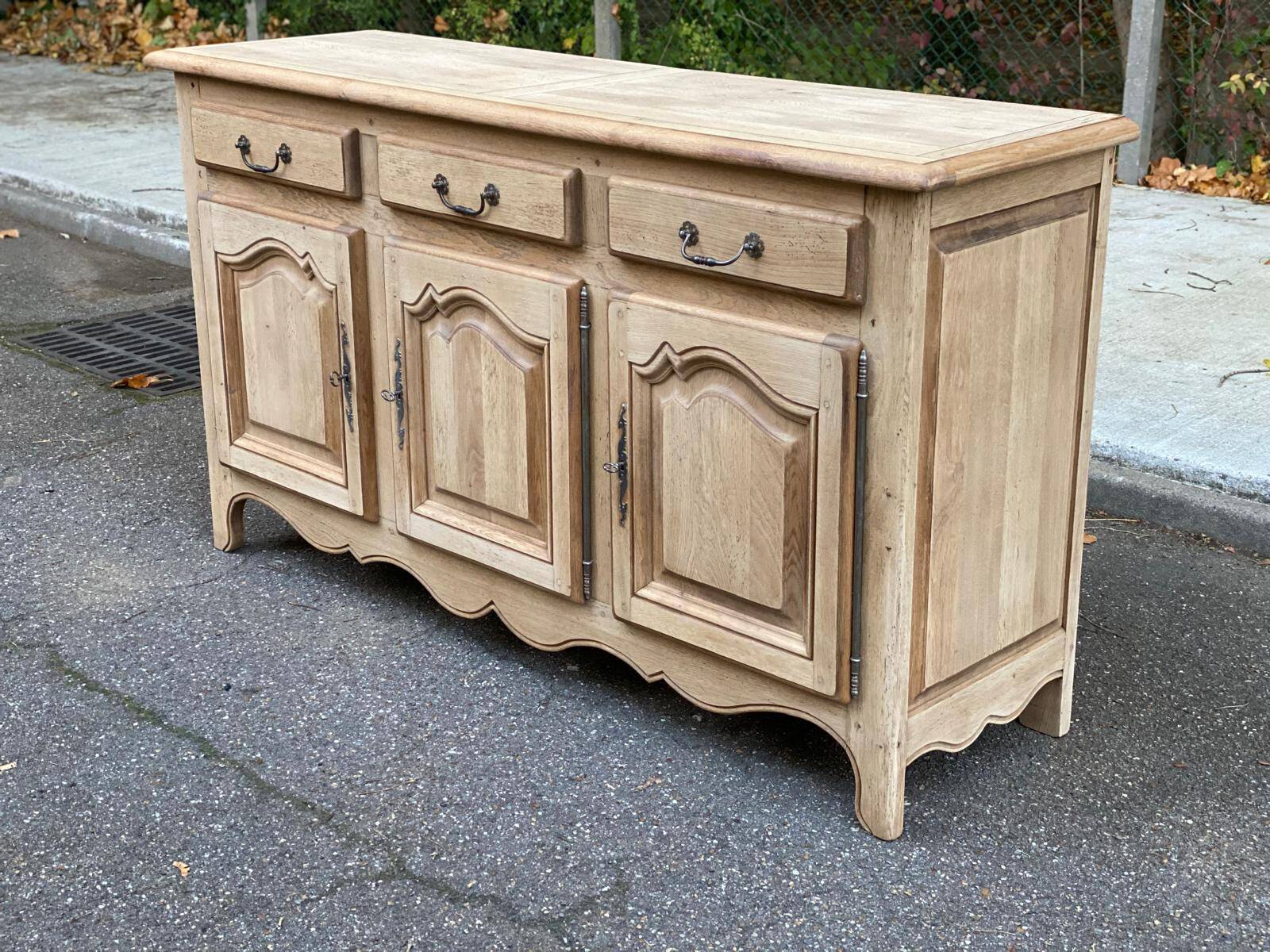 Renovated sideboard in solid oak from the 19th century, 190cm.