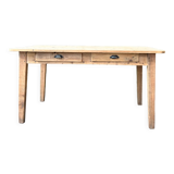 Farm table