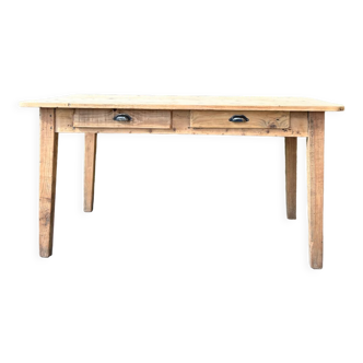 Farm table