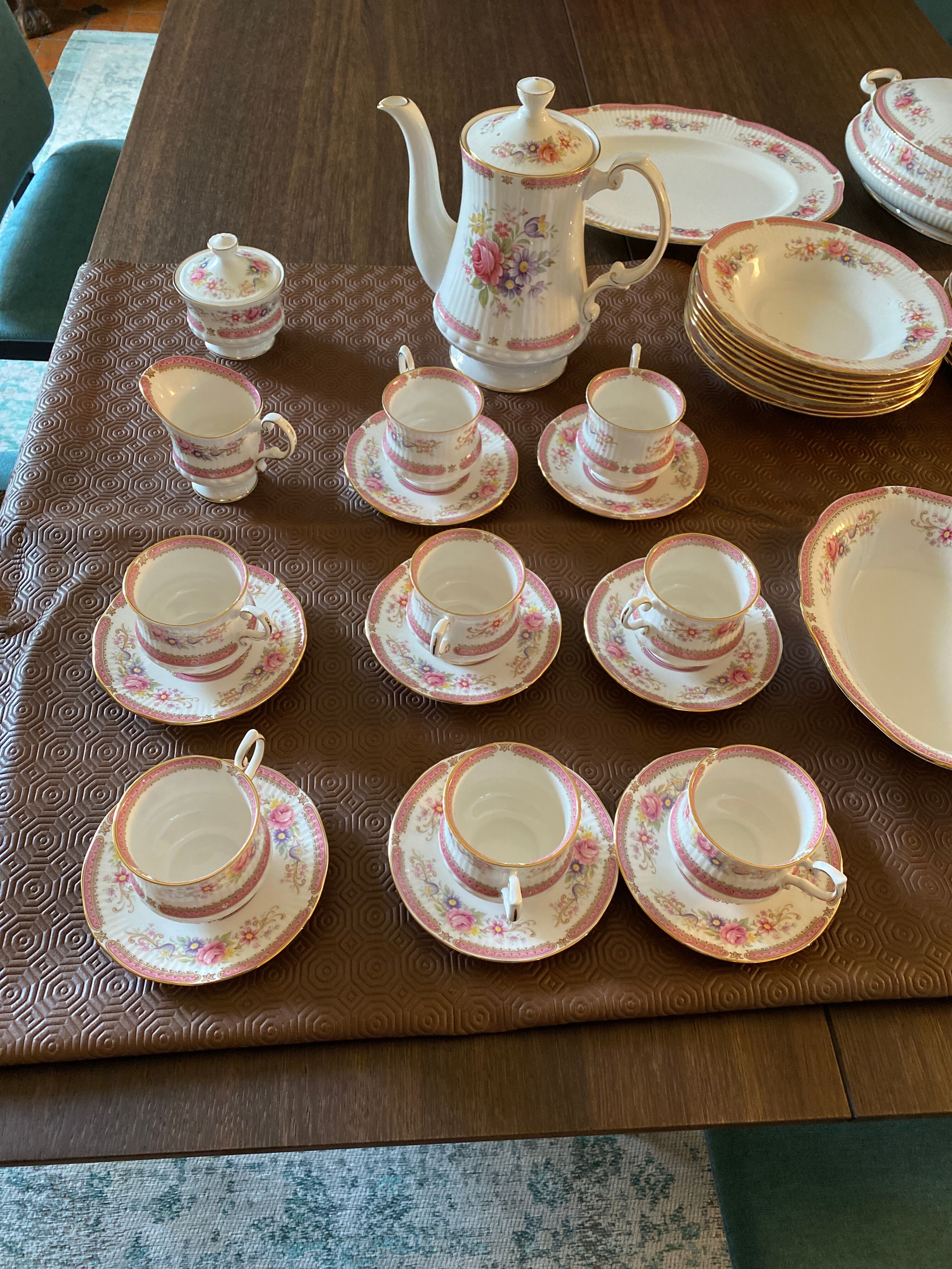 Queen's Richmond Dishes