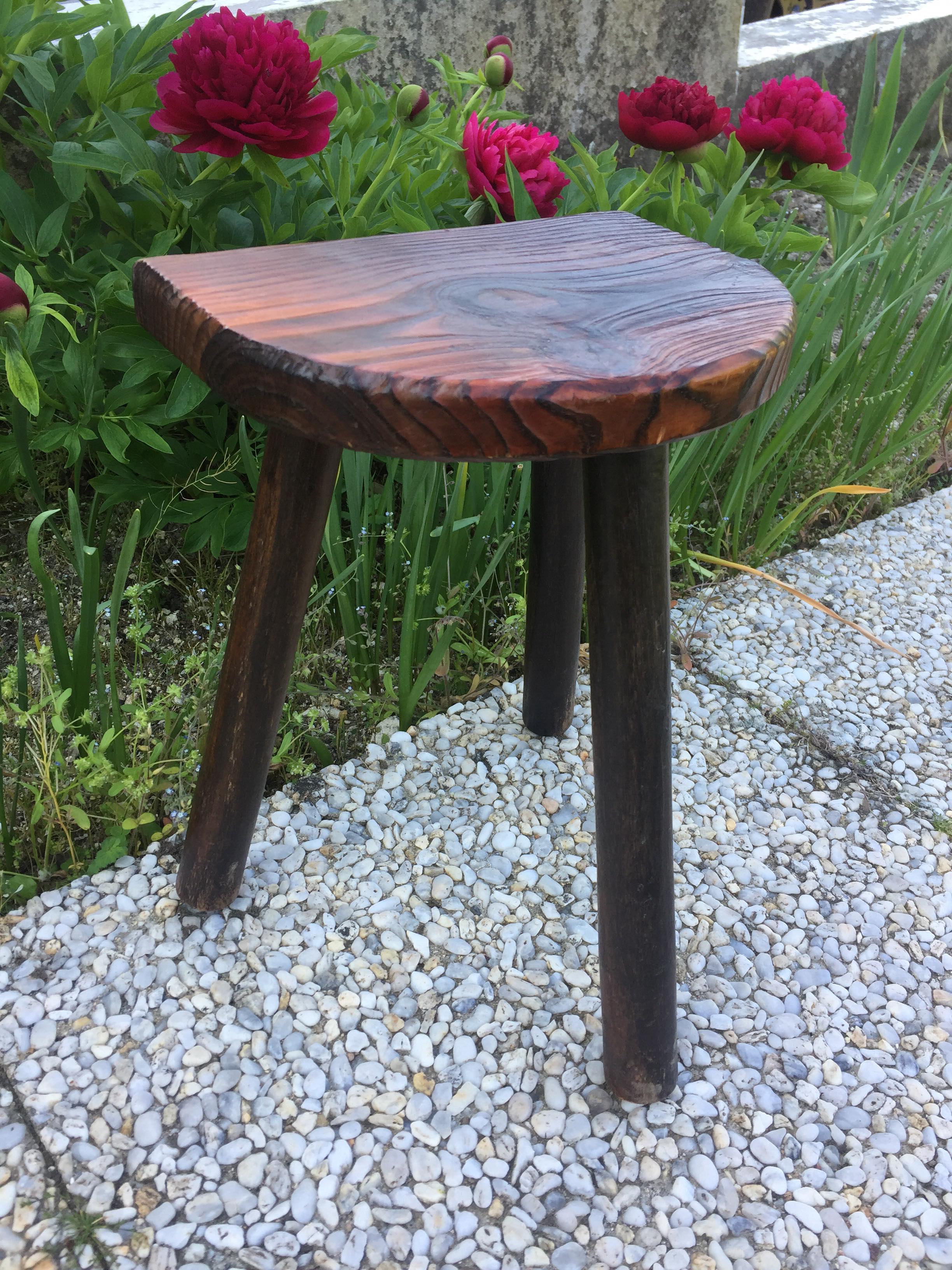 Tripod stool