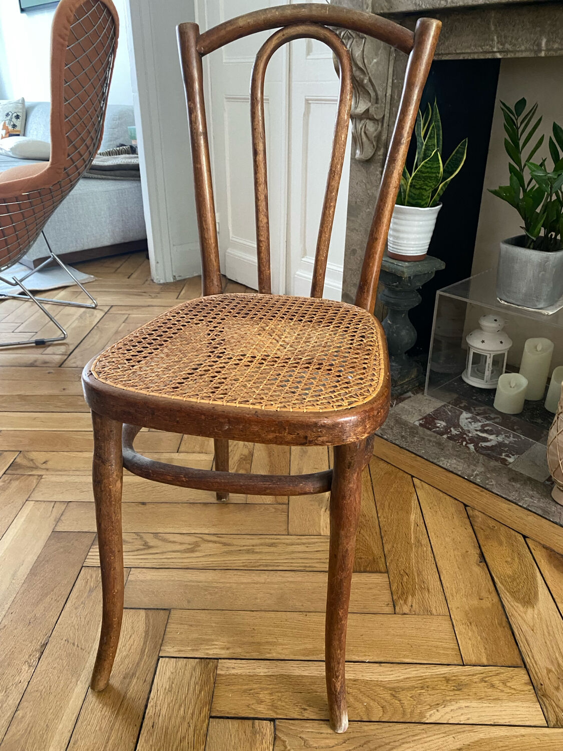 Thonet chair model 56